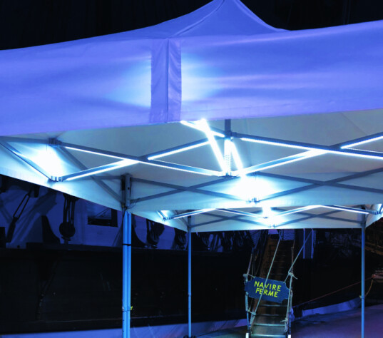 Faltzelt mit LED Beleuchtung Faltzelt mit LED Beleuchtung